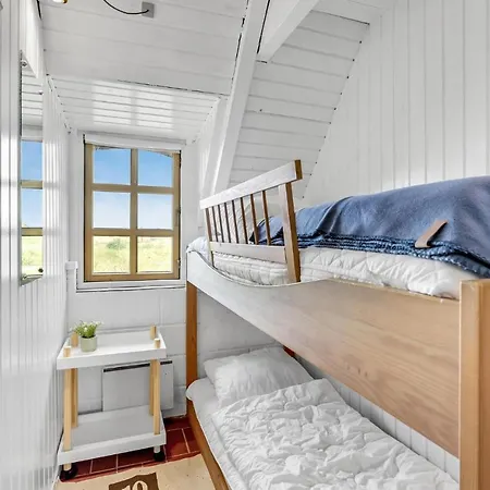 3 Bedroom Lovely In Hvide Sande Holiday home *